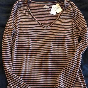 Hollister size large long sleeve tee